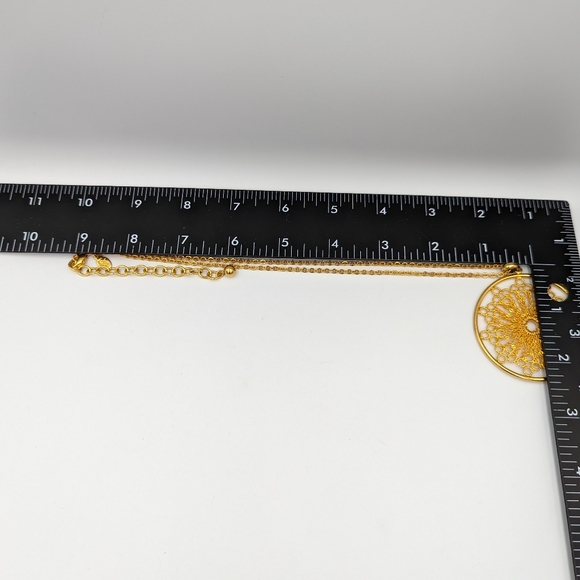 Vintage Joan Rivers Necklace Filigree Mandala Sunburst Pendant Gold Tone 18" - Picture 8 of 8